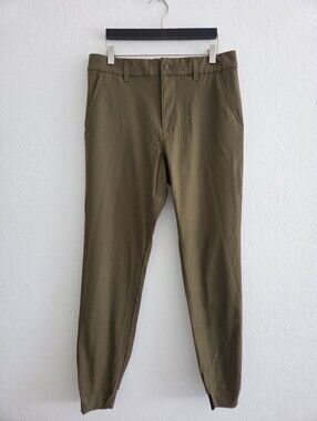 Good Good Golf Slice Sport Mens Jogger Size 30 EUC Green Stretch Active Sport
